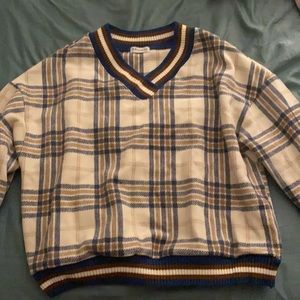 comfortable, blue/cream sweater